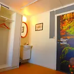 Skogsro Forest Hostel *
